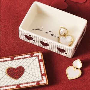 The Bistro Style Stoneware Trinket Box: Valentines Day Edition